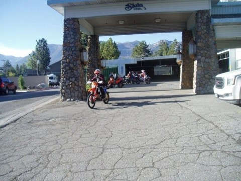 M-G 11.jpg